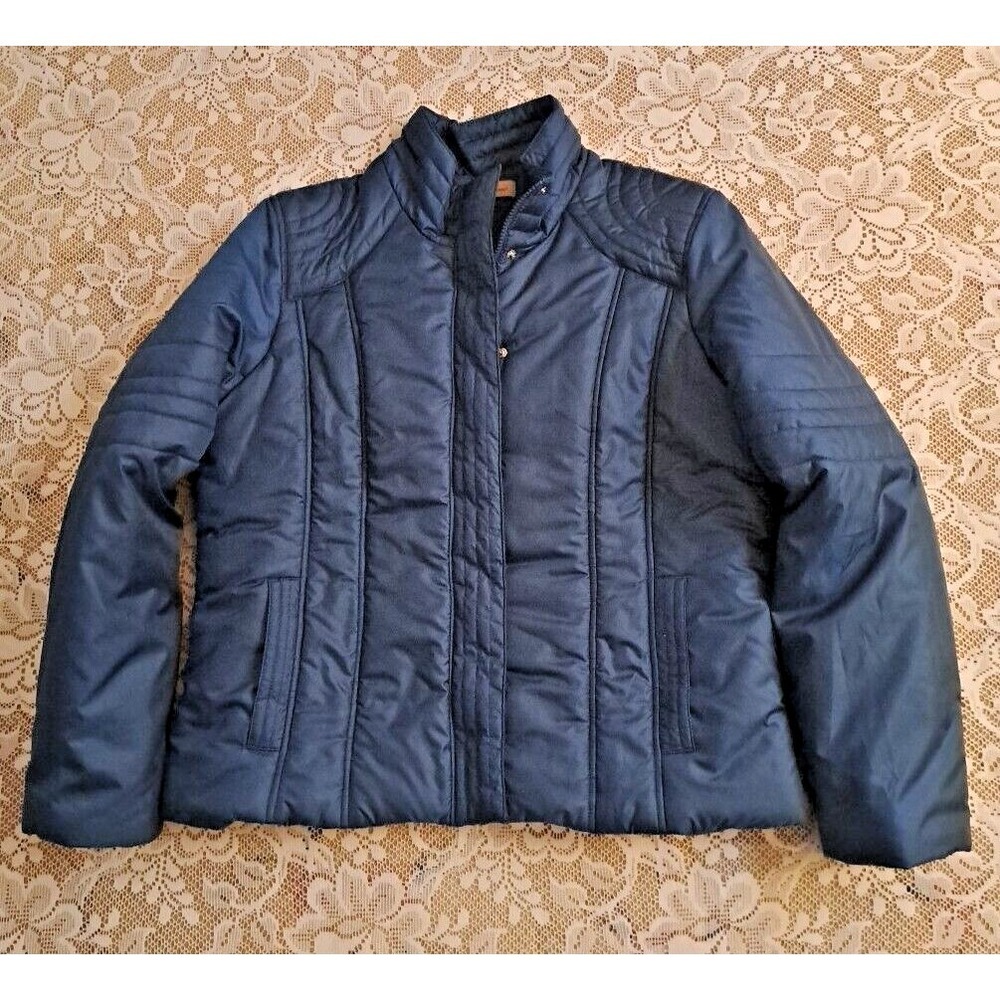 I.e. Relaxed Blue Quilted‎ Short Jacket Coat lightly used Size Large Pre-owned